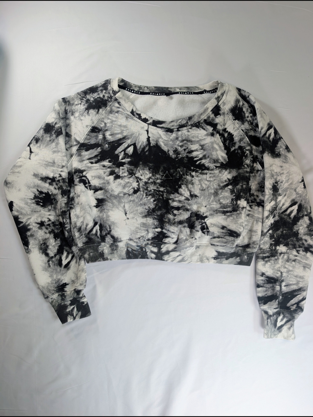 Balance Collection Black & White Tie-Dye Cropped Sweatshirt